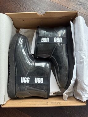 UGG Kids Classic Clear Mini II Boots